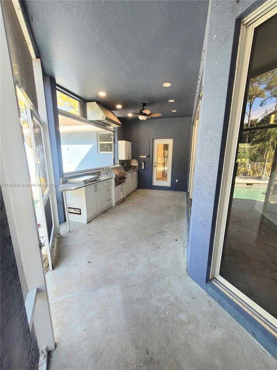 Small Image of 15095 67TH CT N, West Palm Beach Number 3