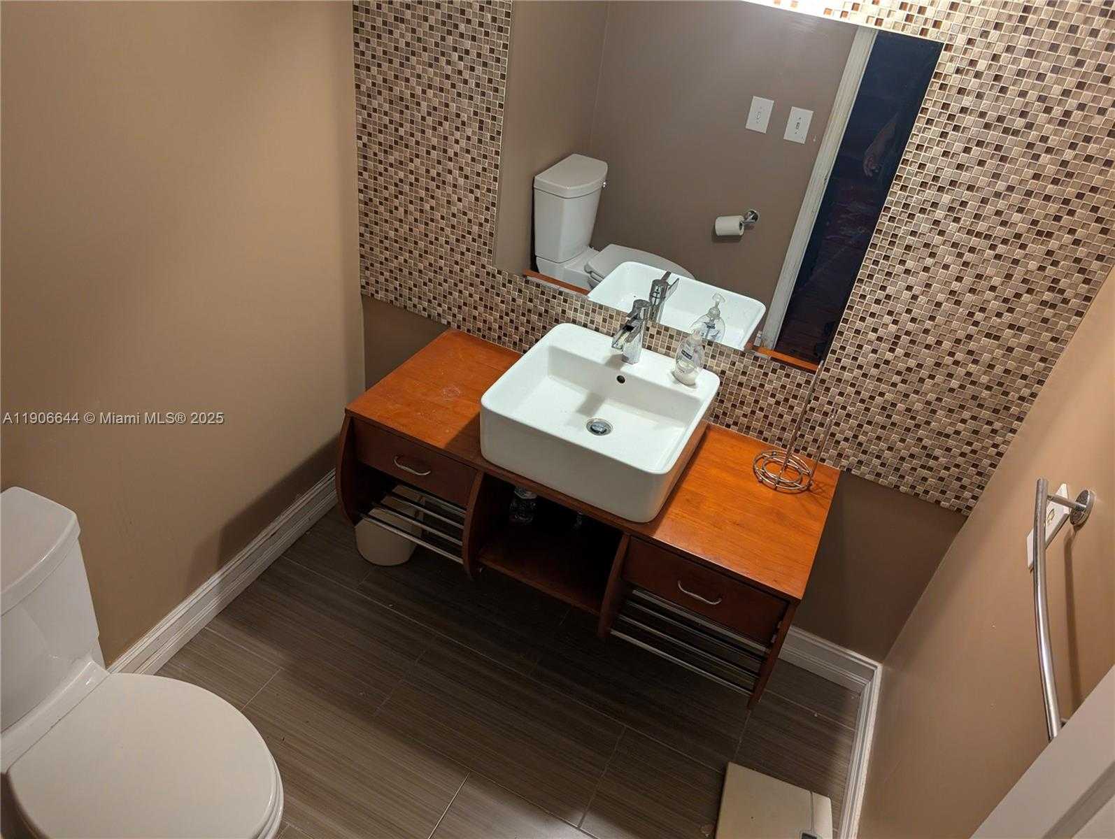 Small Image of 600 NORTH WEST 210 ST #108-28, Miami Gardens Number 16