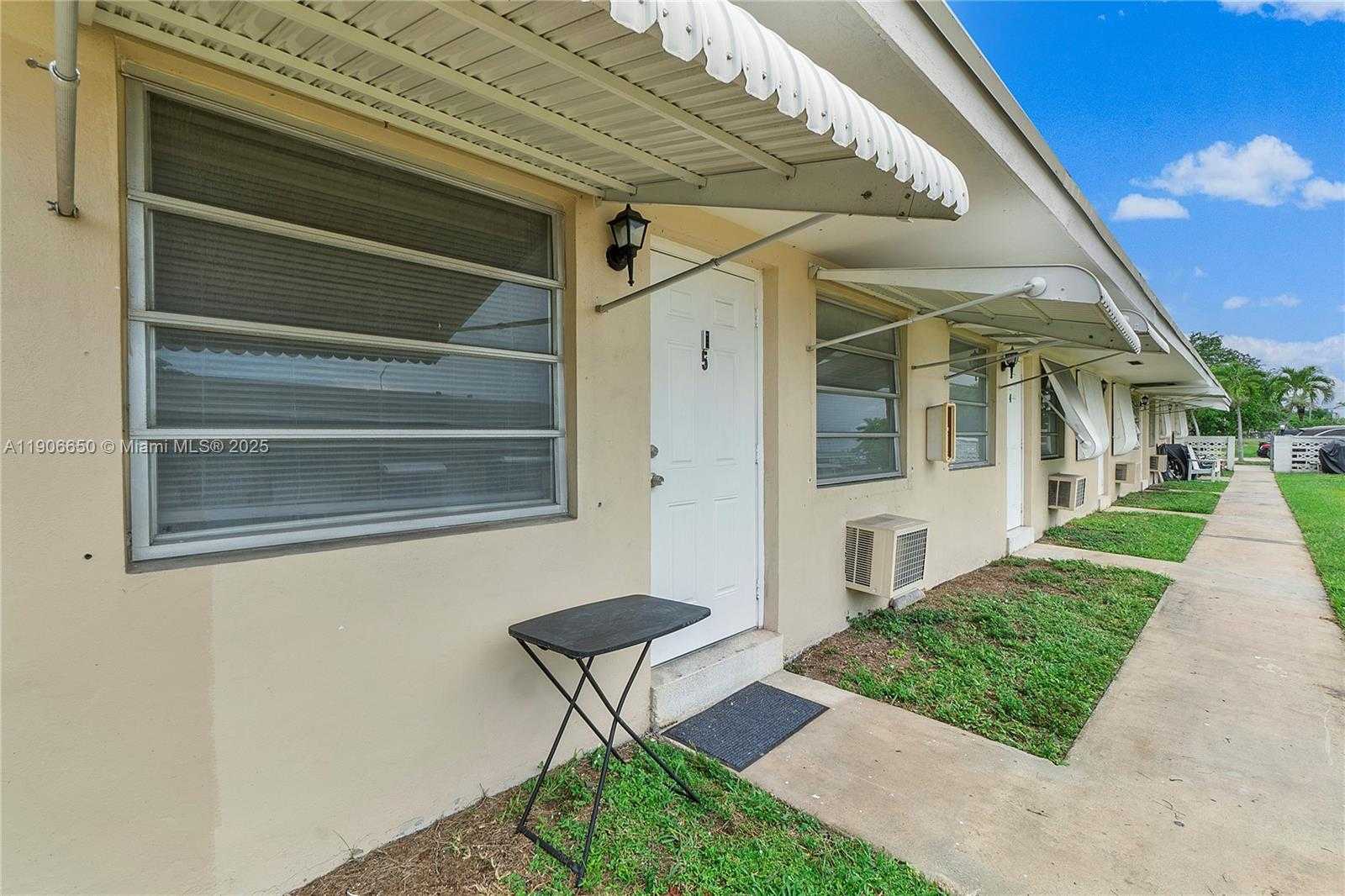 Small Image of 2901 POLK ST #14, Hollywood Number 15