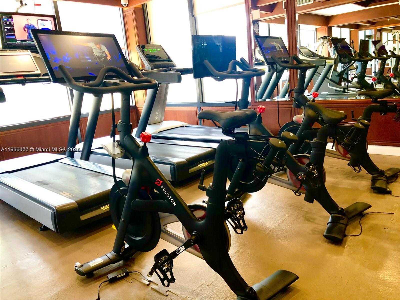 Small Image of 600 NORTH EAST 36TH #2011, Miami Number 27