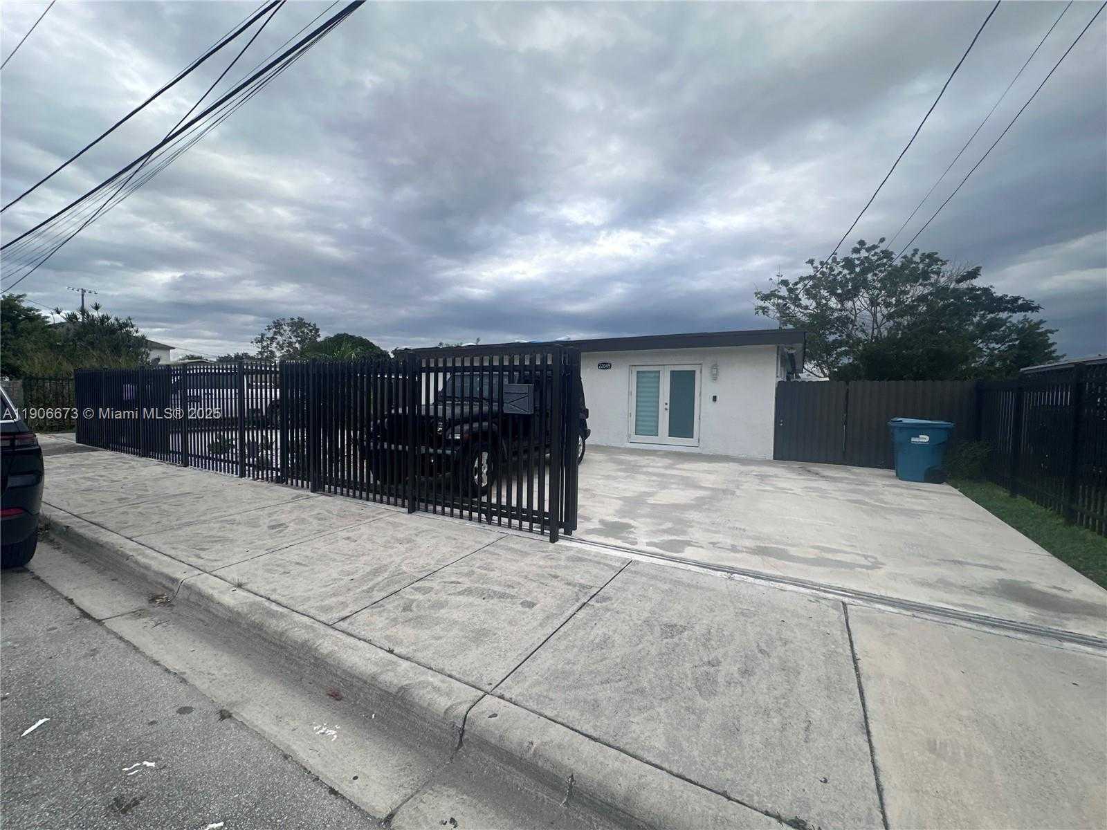 Small Image of 22045 SOUTH WEST 114TH AVE #1, Miami Number 1