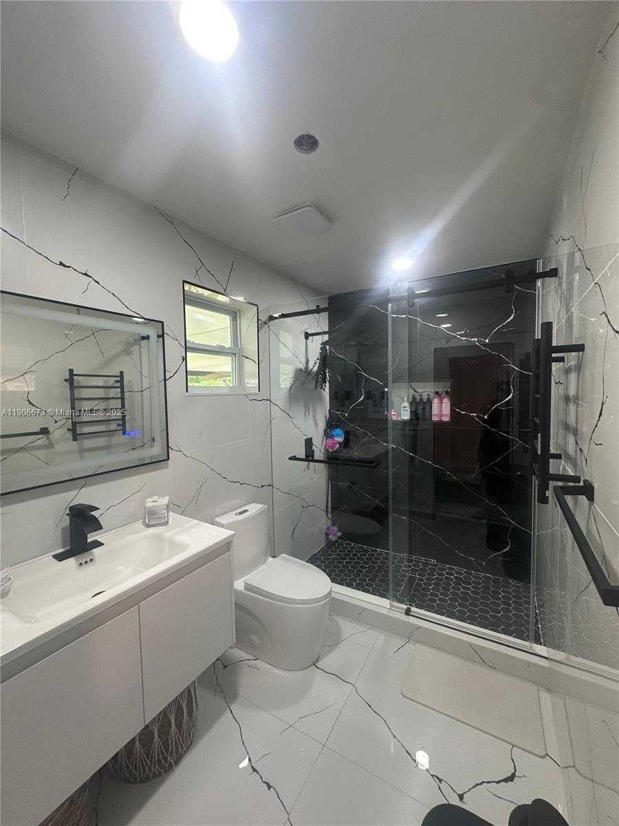 Small Image of 22045 SOUTH WEST 114TH AVE #1, Miami Number 16