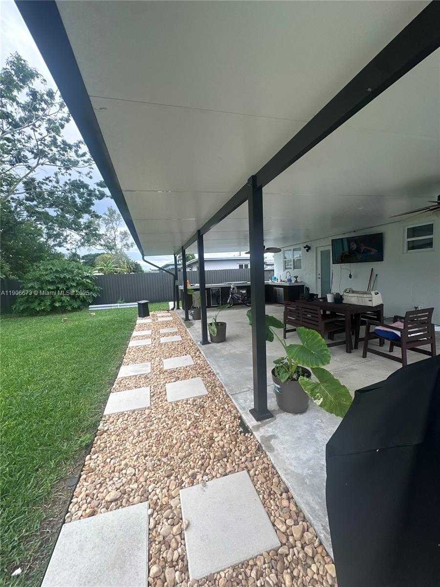 Small Image of 22045 SOUTH WEST 114TH AVE #1, Miami Number 23