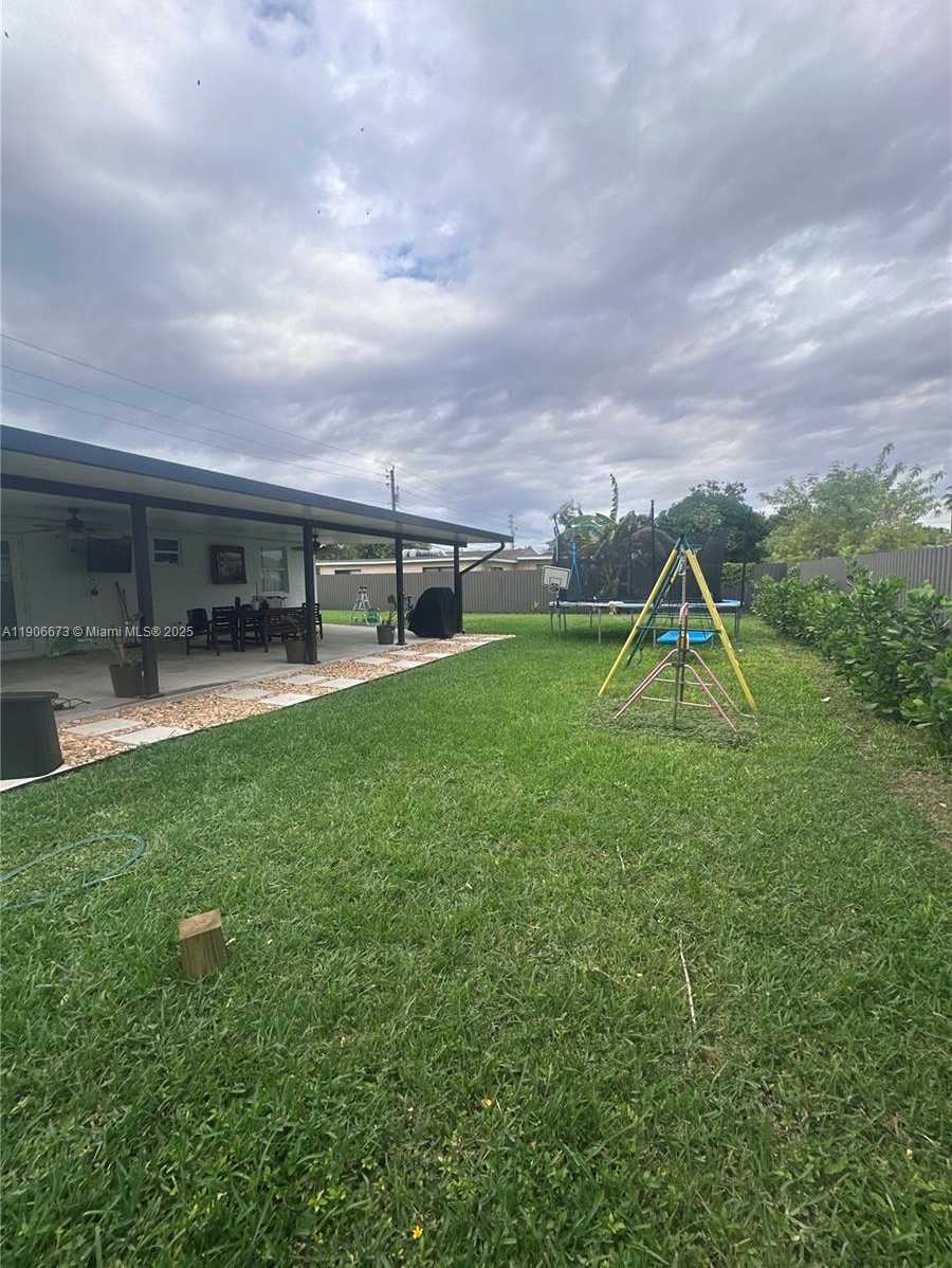 Small Image of 22045 SOUTH WEST 114TH AVE #1, Miami Number 24