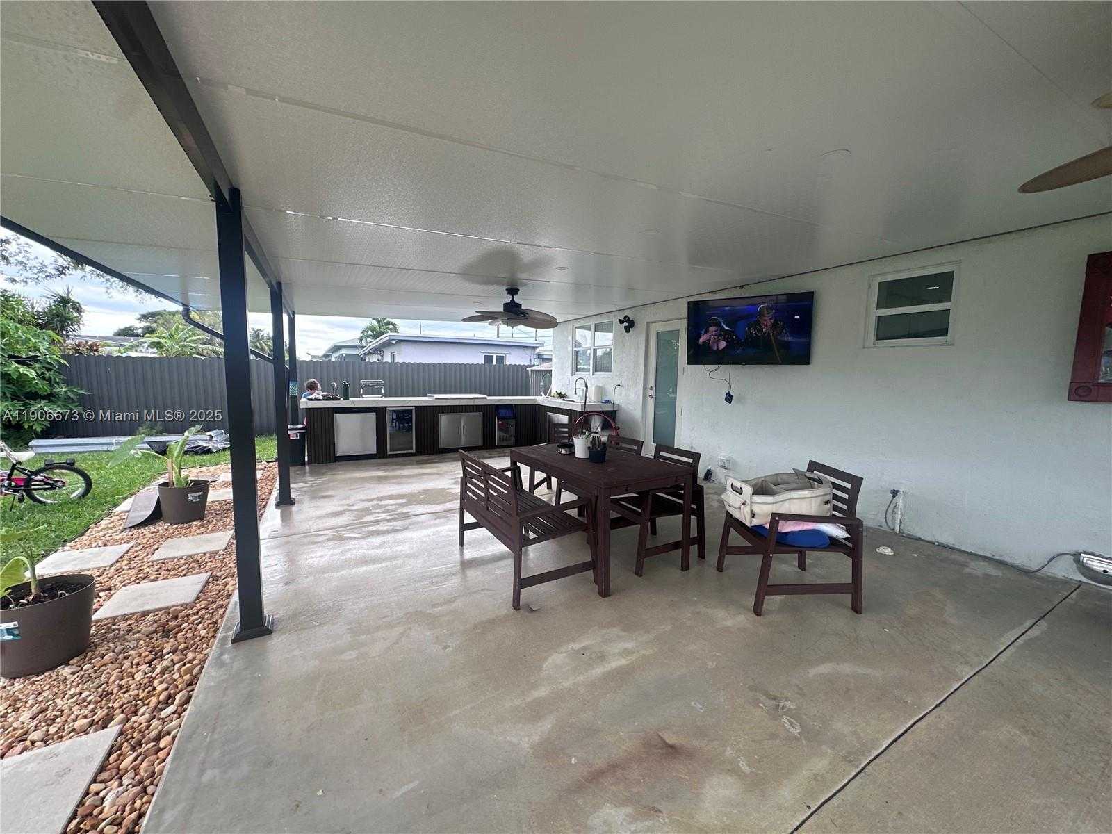 Small Image of 22045 SOUTH WEST 114TH AVE #1, Miami Number 25