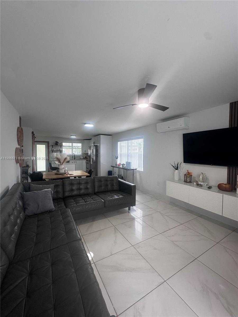 Small Image of 22045 SOUTH WEST 114TH AVE #1, Miami Number 4