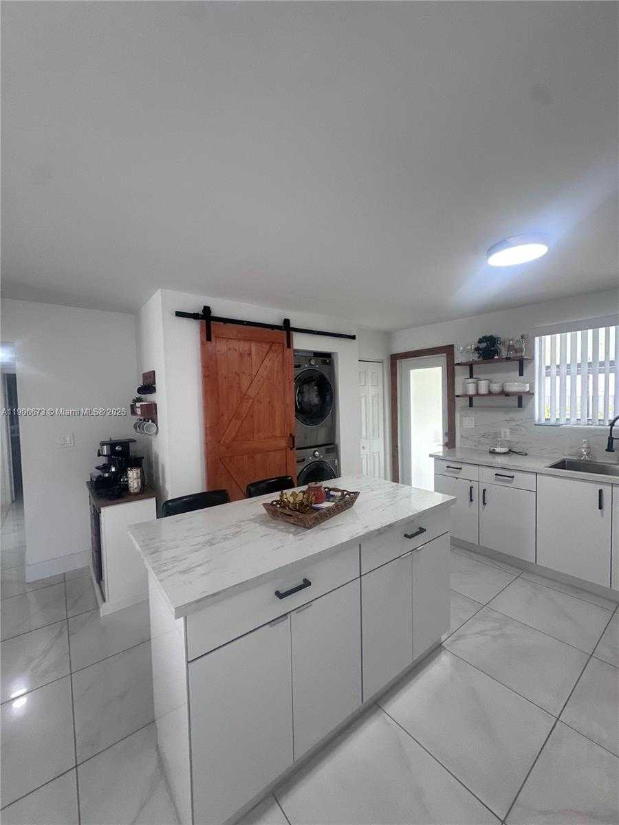 Small Image of 22045 SOUTH WEST 114TH AVE #1, Miami Number 8