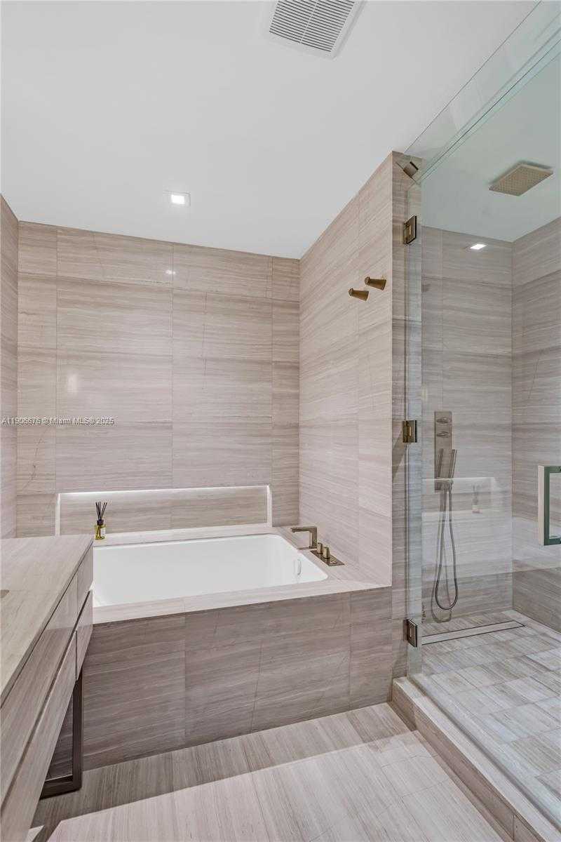 Small Image of 18975 COLLINS AVE #2904, Sunny Isles Beach Number 36