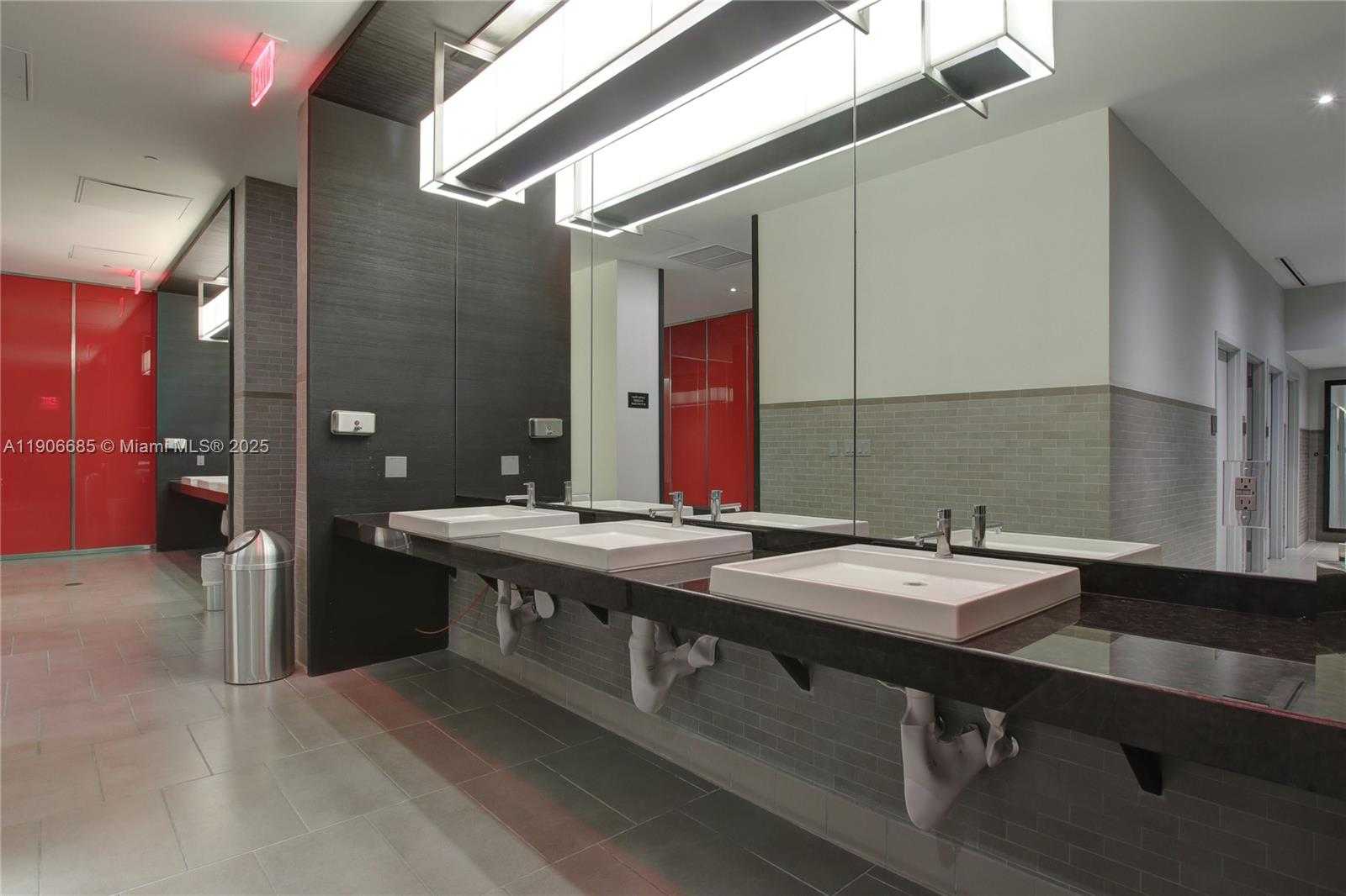 Small Image of 1850 SOUTH OCEAN DR #1607, Hallandale Beach Number 13