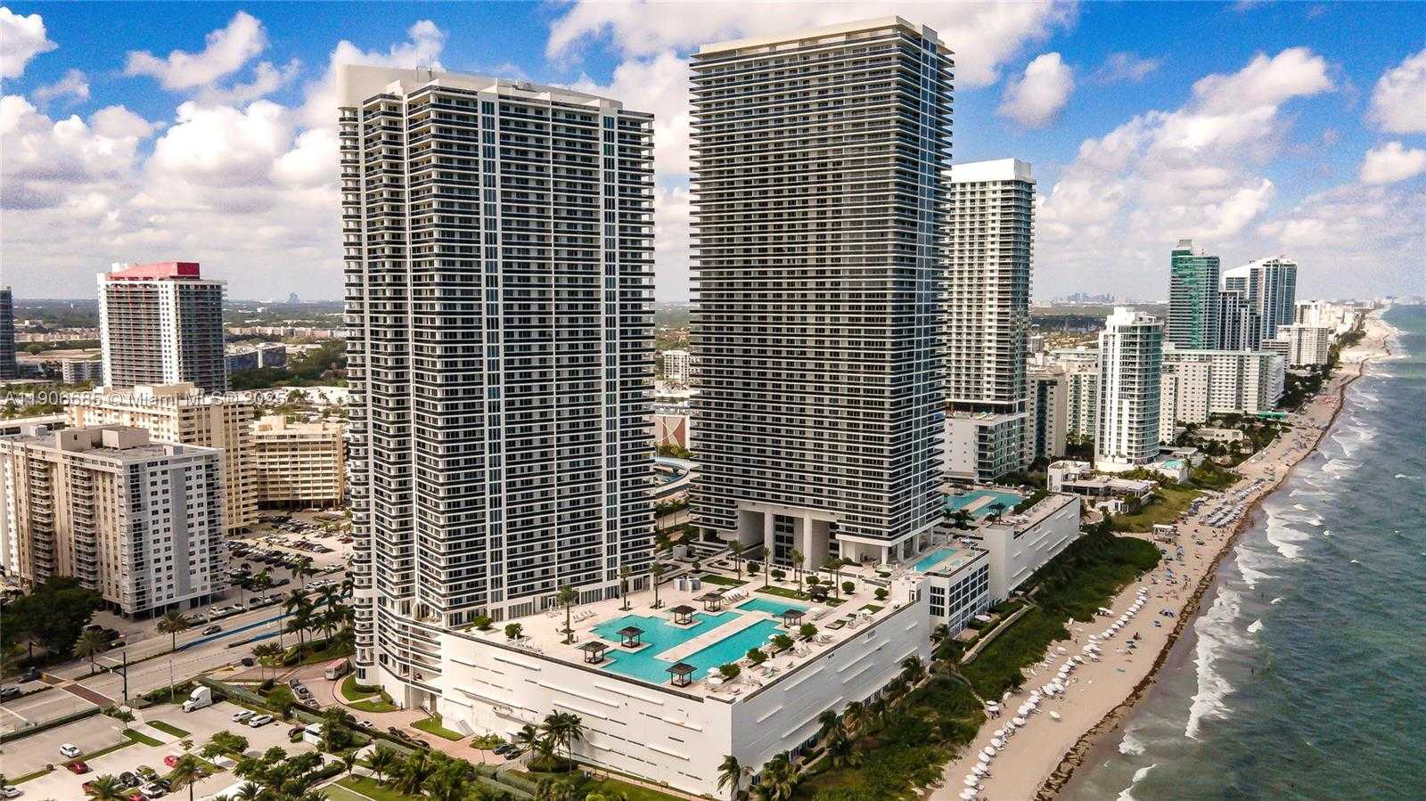Small Image of 1850 SOUTH OCEAN DR #1607, Hallandale Beach Number 4