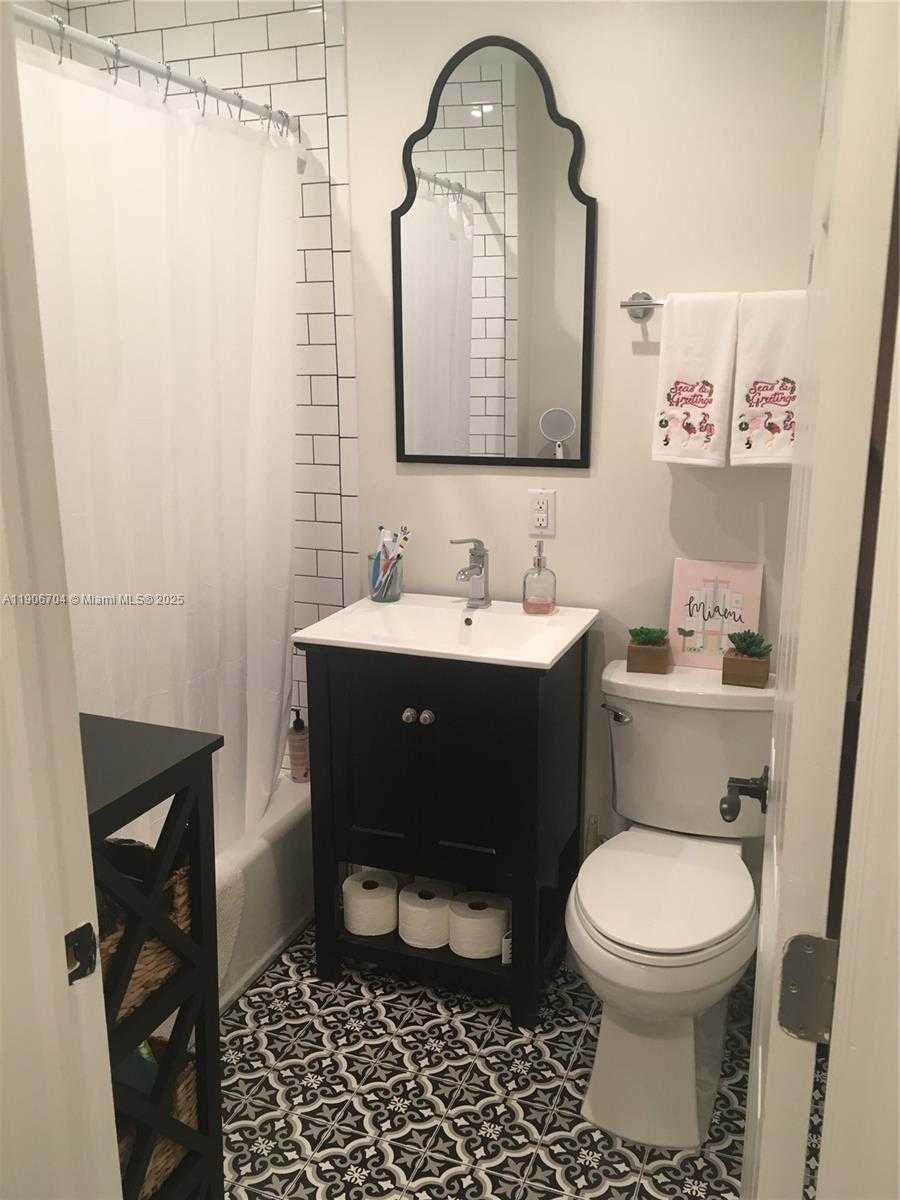 Small Image of 795 NORTH WEST 52ND ST, Miami Number 6