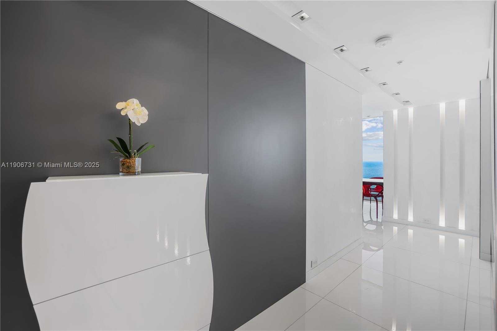 Small Image of 6899 COLLINS AVE #2208, Miami Beach Number 6