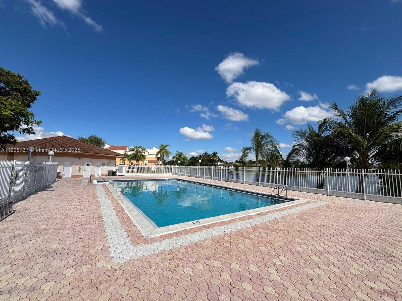 Small Image of 14903 SOUTH WEST 80TH ST #112, Miami Number 23