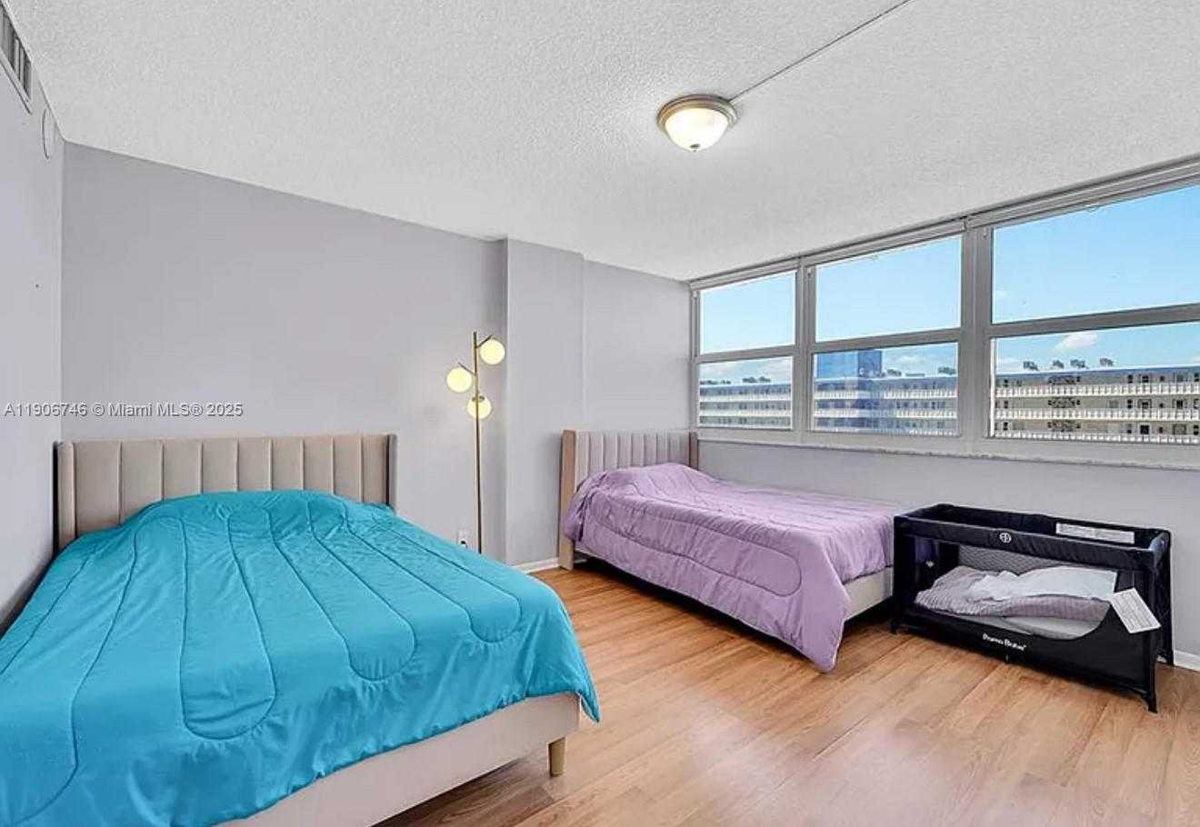 Small Image of 1880 SOUTH OCEAN DR #704, Hallandale Beach Number 16