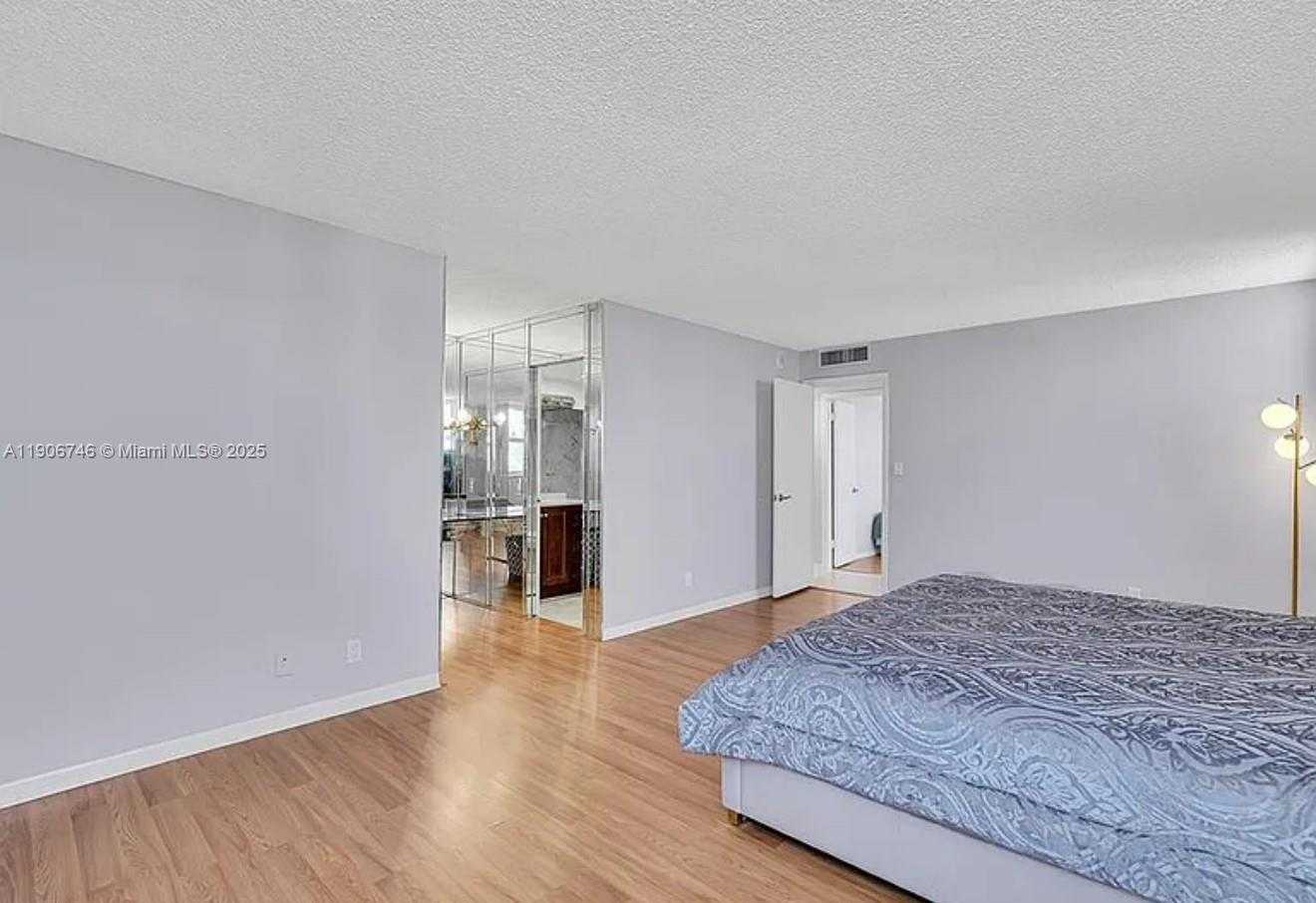 Small Image of 1880 SOUTH OCEAN DR #704, Hallandale Beach Number 22