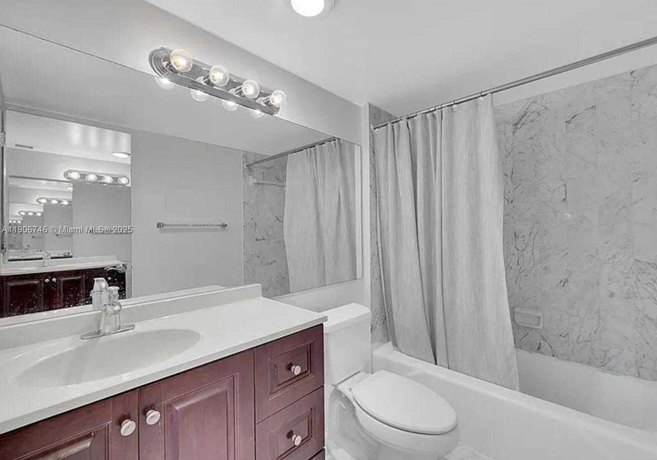 Small Image of 1880 SOUTH OCEAN DR #704, Hallandale Beach Number 24