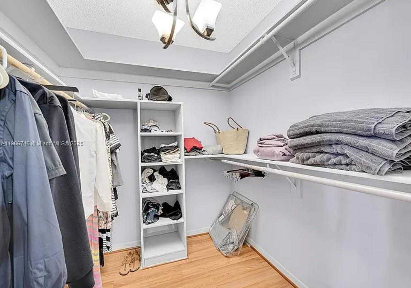 Small Image of 1880 SOUTH OCEAN DR #704, Hallandale Beach Number 26