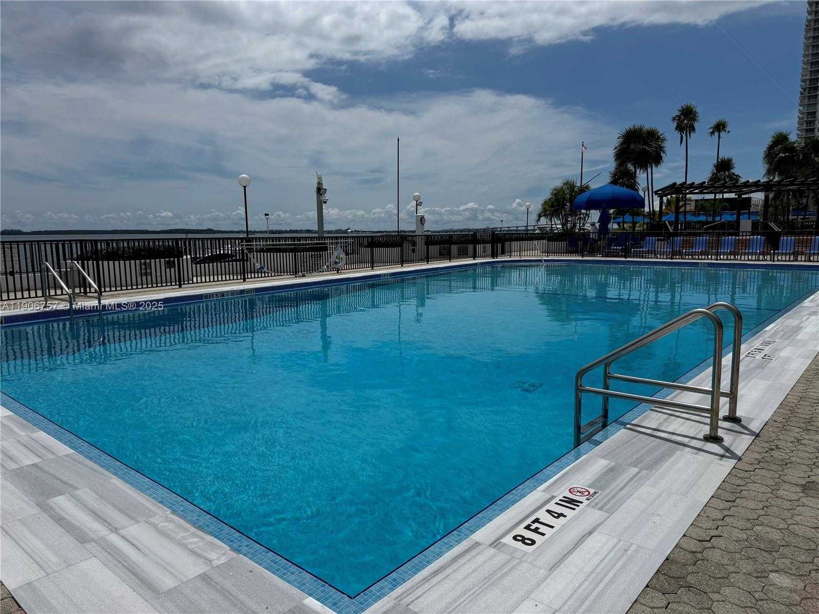 Small Image of 825 BRICKELL BAY DR #1548, Miami Number 1