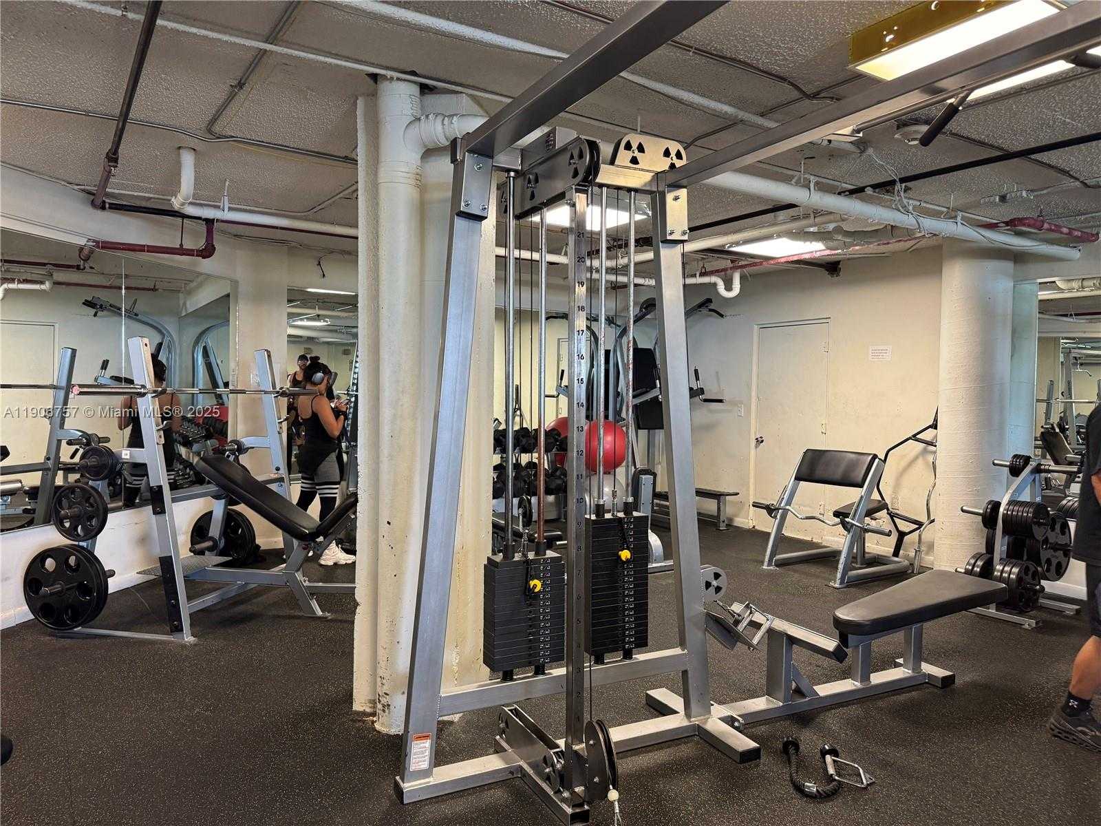 Small Image of 825 BRICKELL BAY DR #1548, Miami Number 20