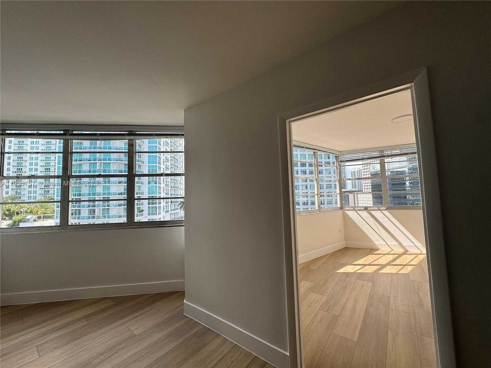 Small Image of 825 BRICKELL BAY DR #1548, Miami Number 7