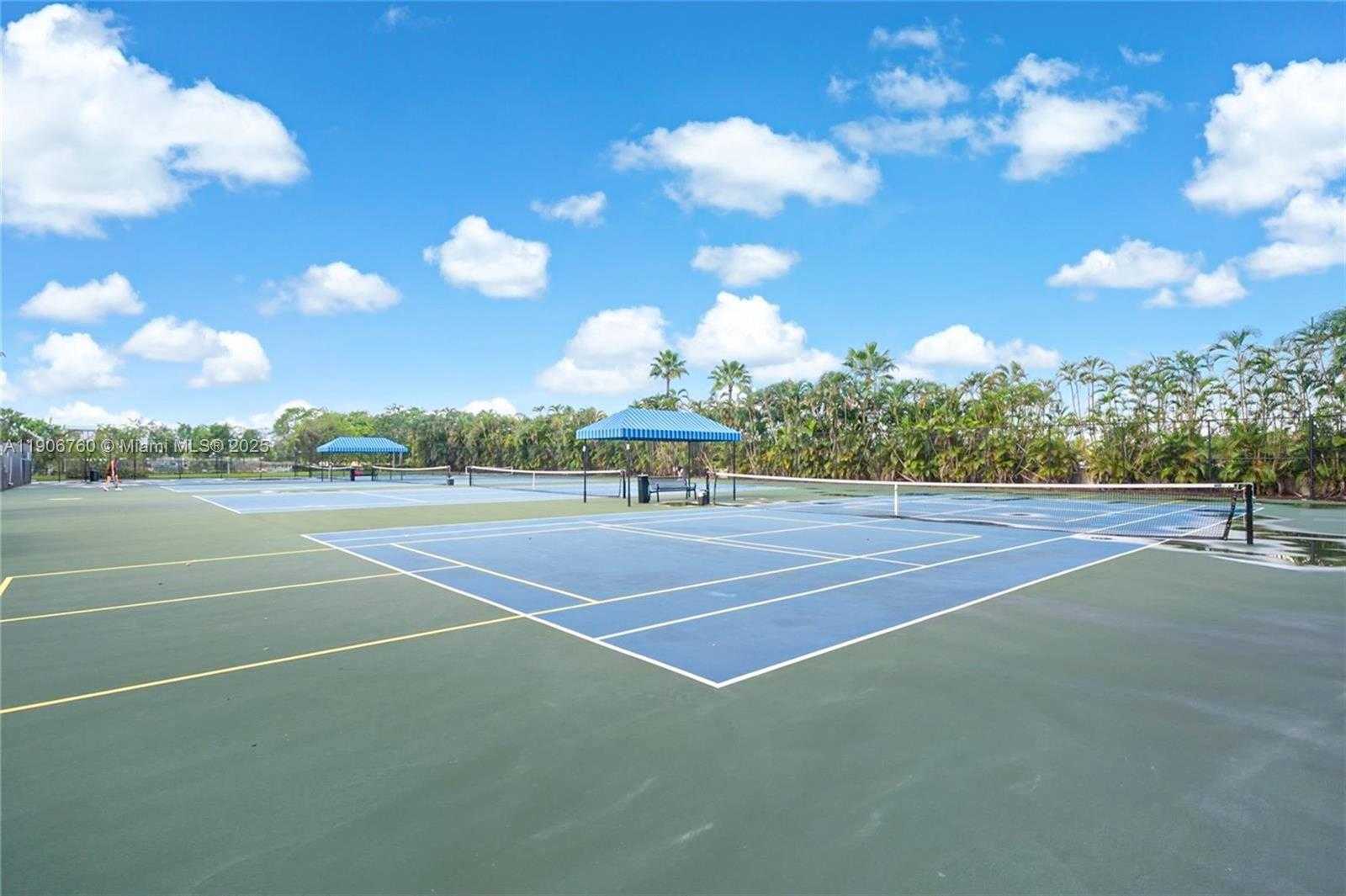 Small Image of 2500 PARKVIEW DR #2004, Hallandale Beach Number 21