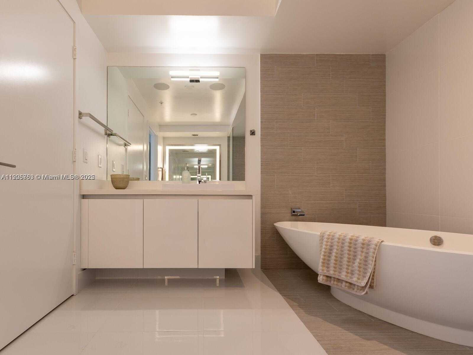 Small Image of 330 SUNNY ISLES BLVD #5-708, Sunny Isles Beach Number 12