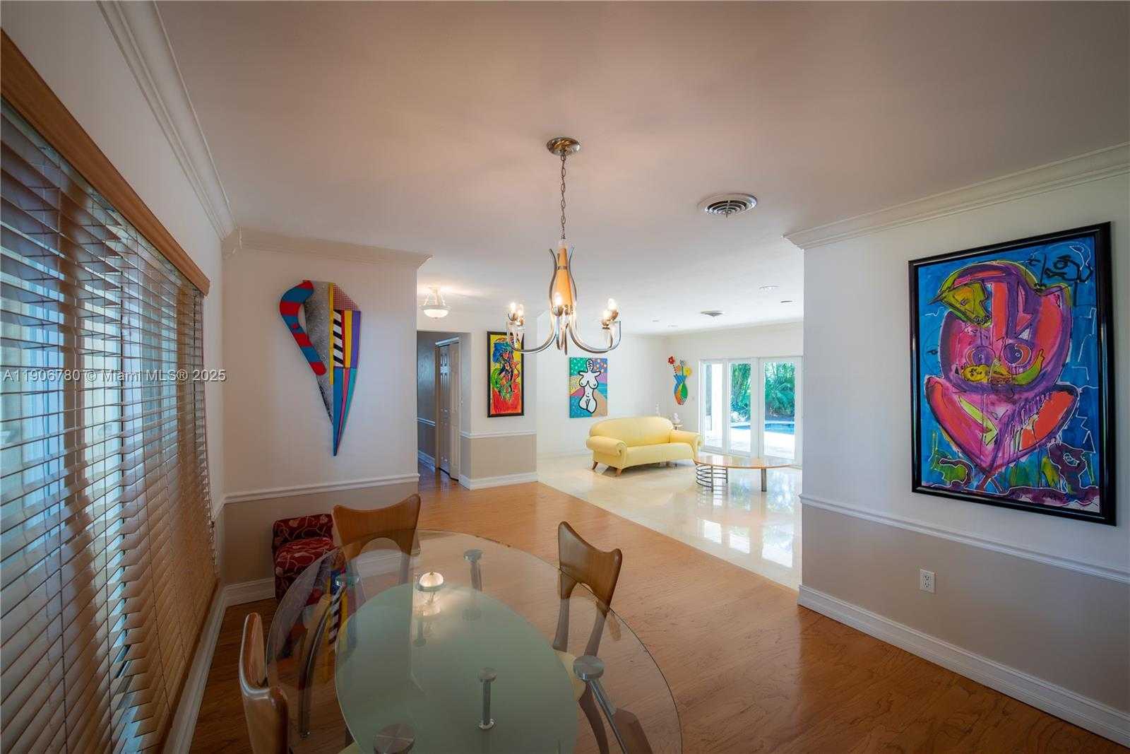 Small Image of 928 ESCOBAR AVE, Coral Gables Number 17