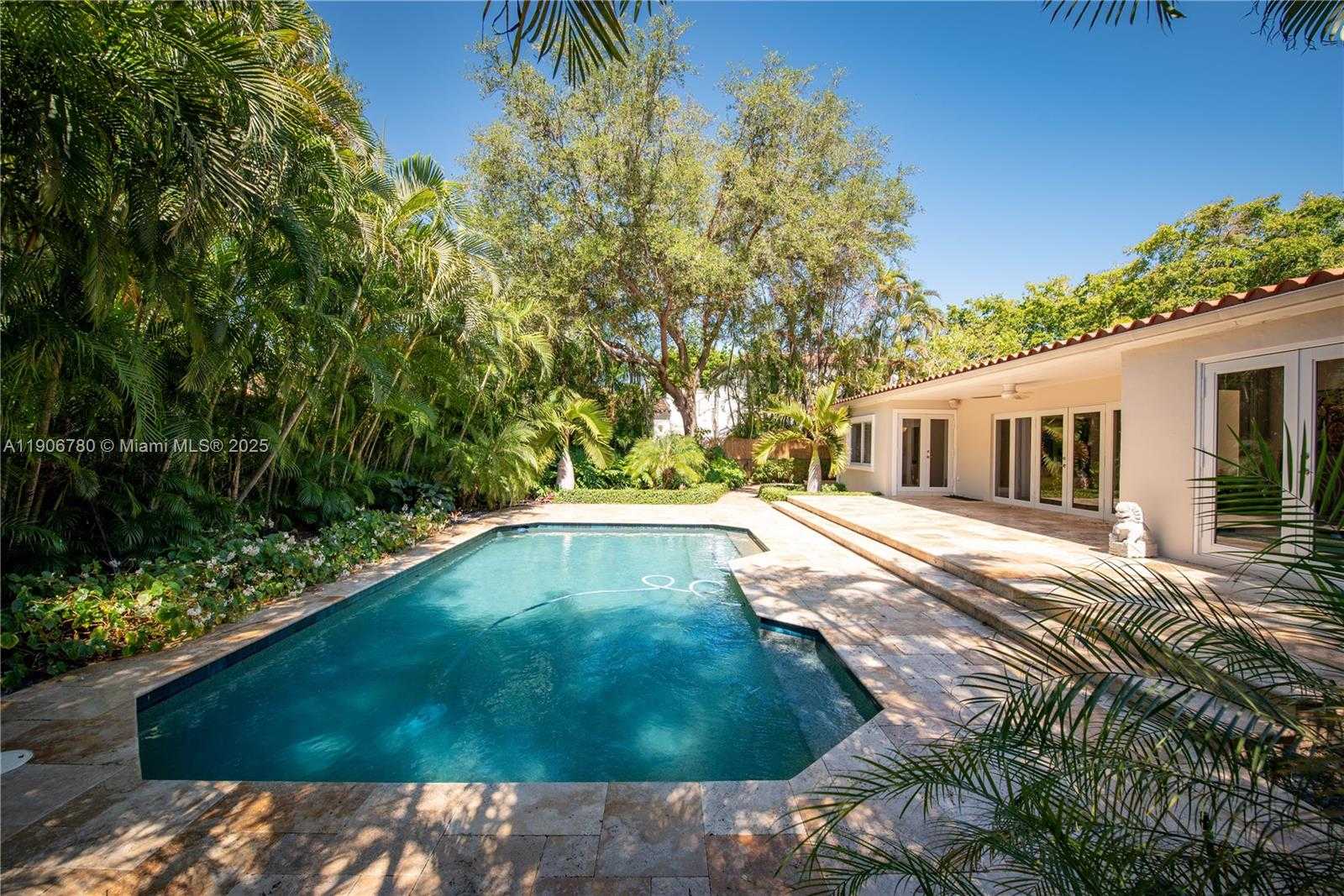 Small Image of 928 ESCOBAR AVE, Coral Gables Number 6