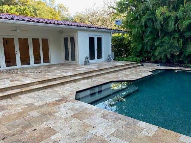 Small Image of 928 ESCOBAR AVE, Coral Gables Number 7