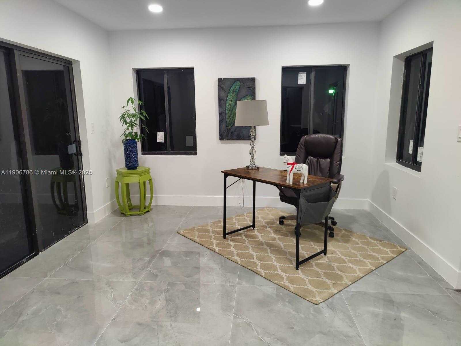 Small Image of 5109 BANYAN LN, Tamarac Number 15