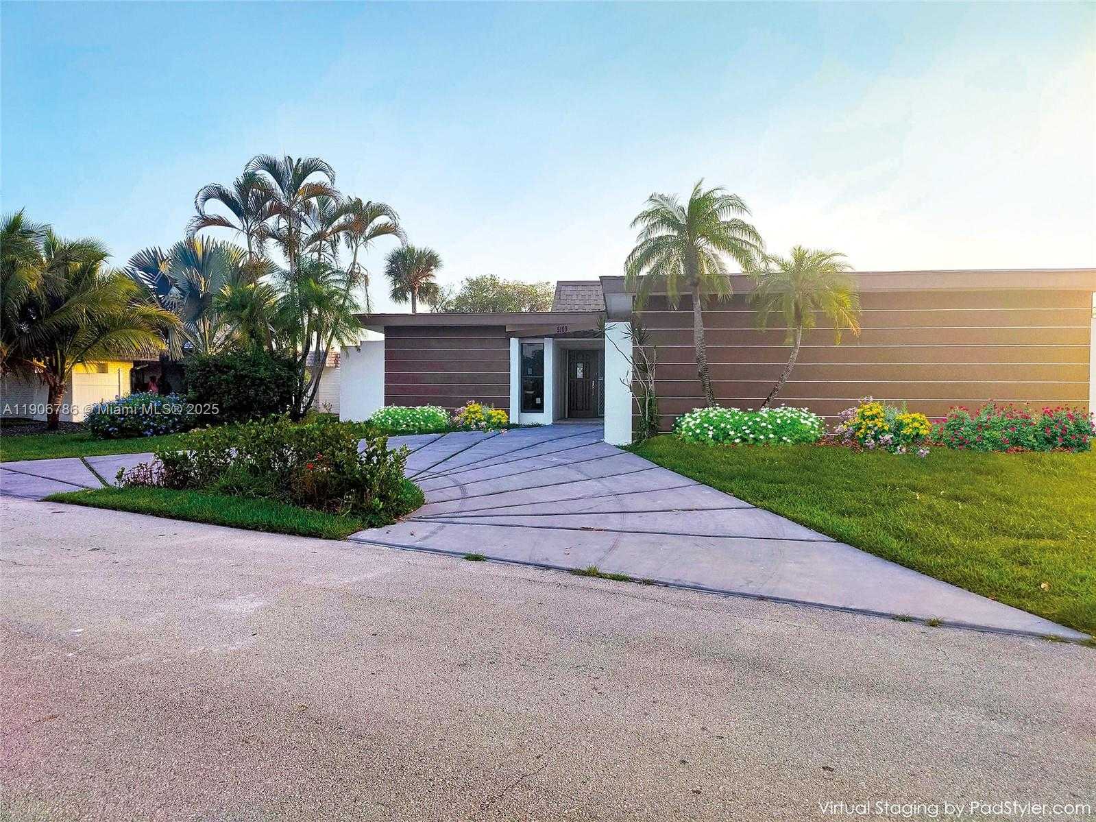 Small Image of 5109 BANYAN LN, Tamarac Number 22