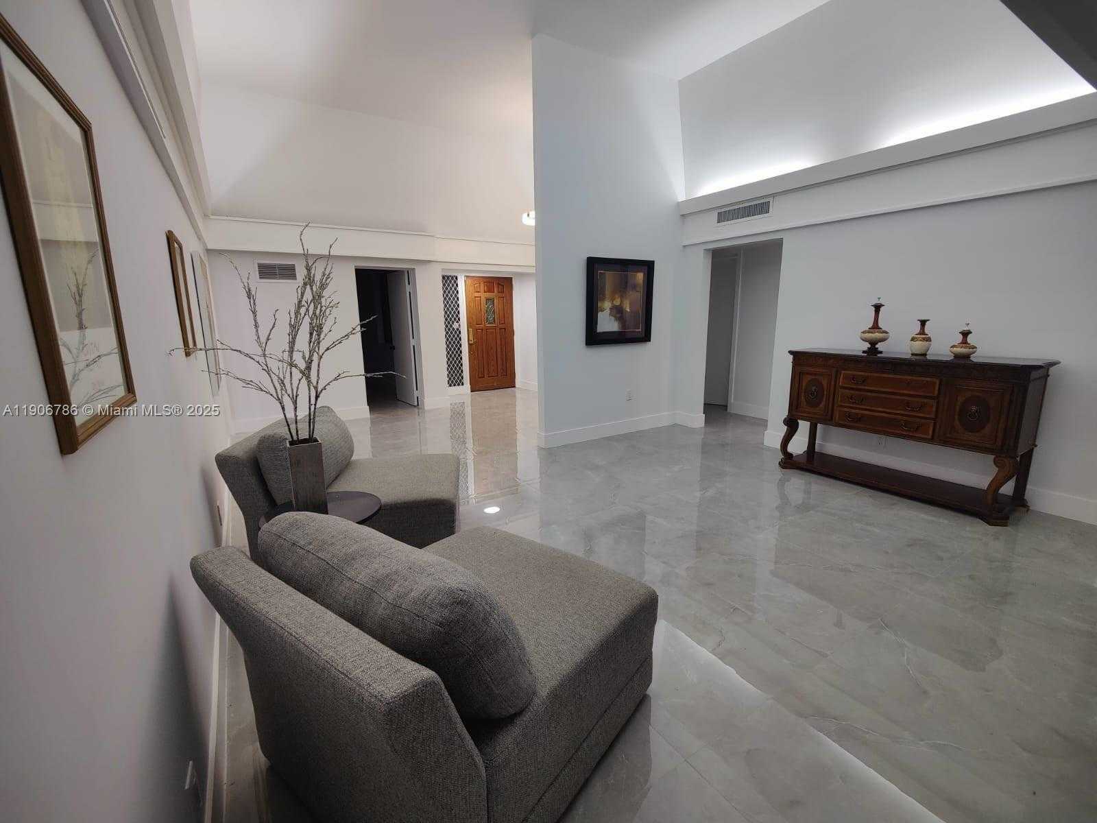 Small Image of 5109 BANYAN LN, Tamarac Number 9