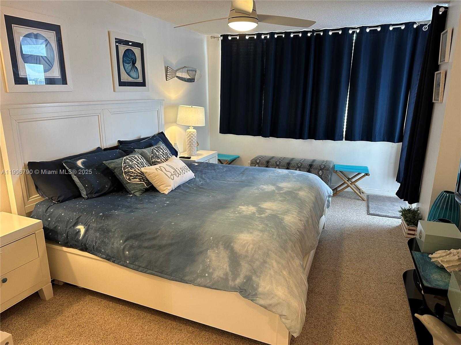 Small Image of 6039 COLLINS AVE #1529, Miami Beach Number 12