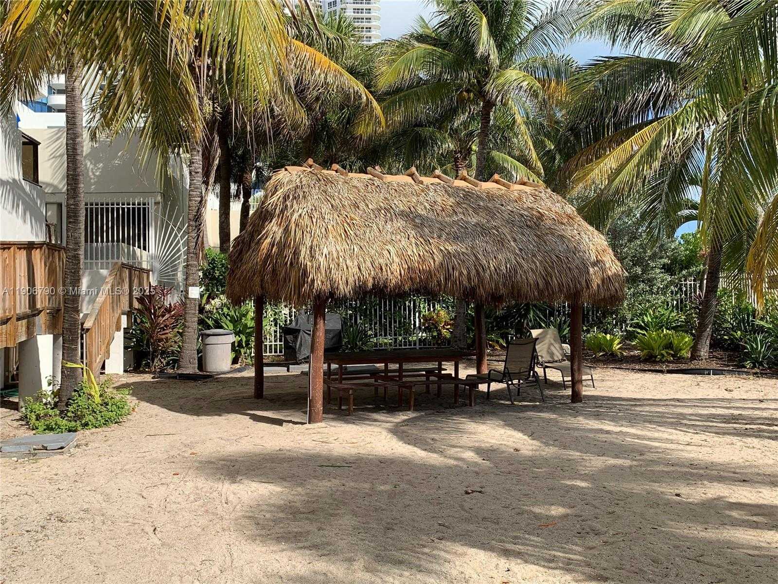 Small Image of 6039 COLLINS AVE #1529, Miami Beach Number 28