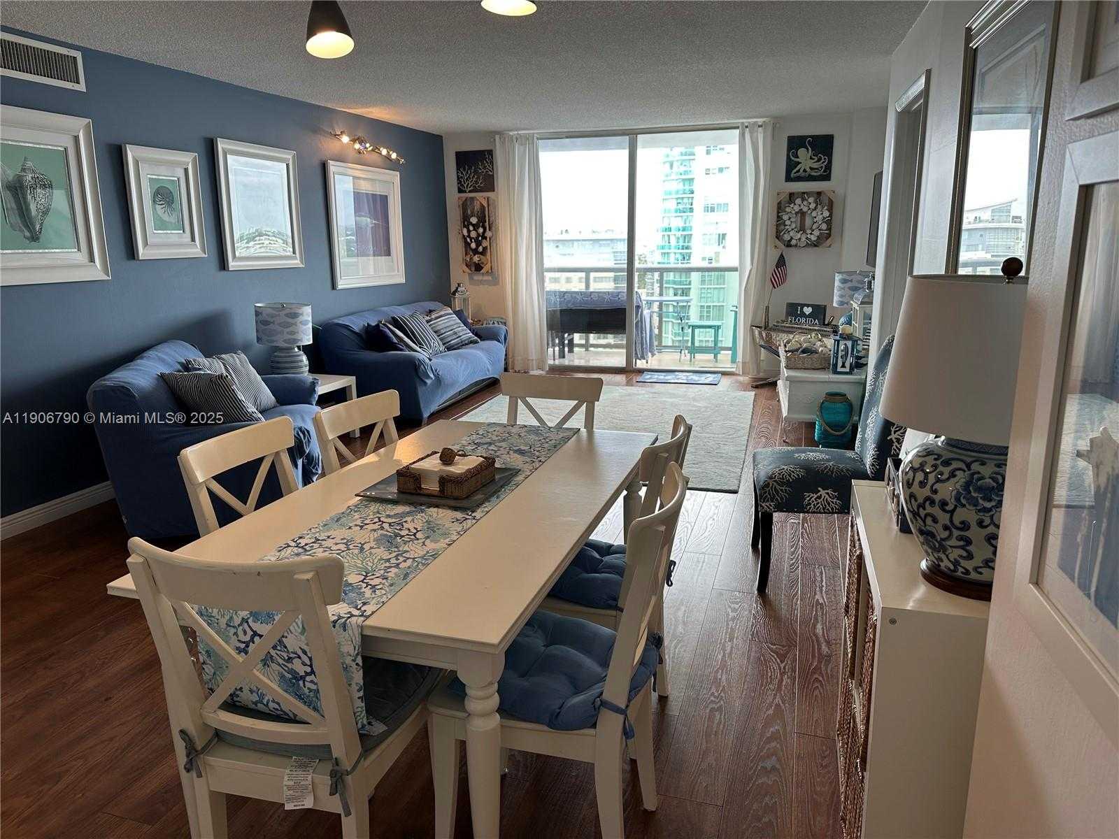 Small Image of 6039 COLLINS AVE #1529, Miami Beach Number 5