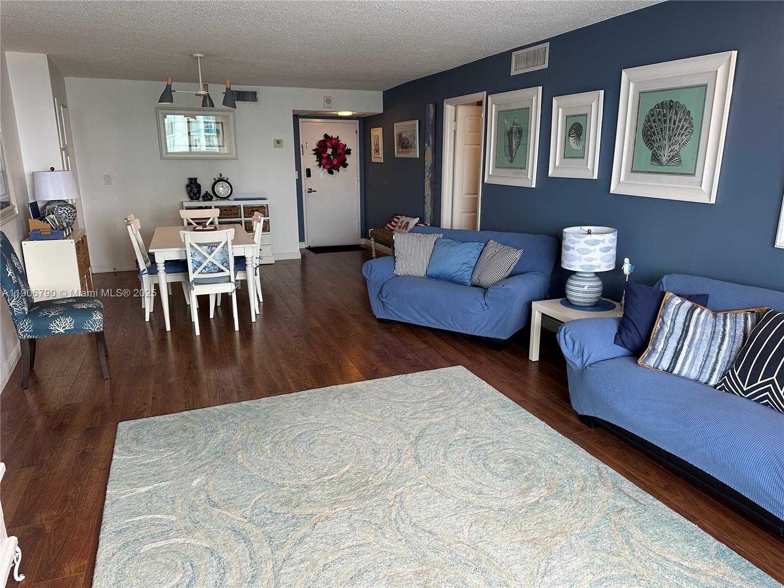 Small Image of 6039 COLLINS AVE #1529, Miami Beach Number 6