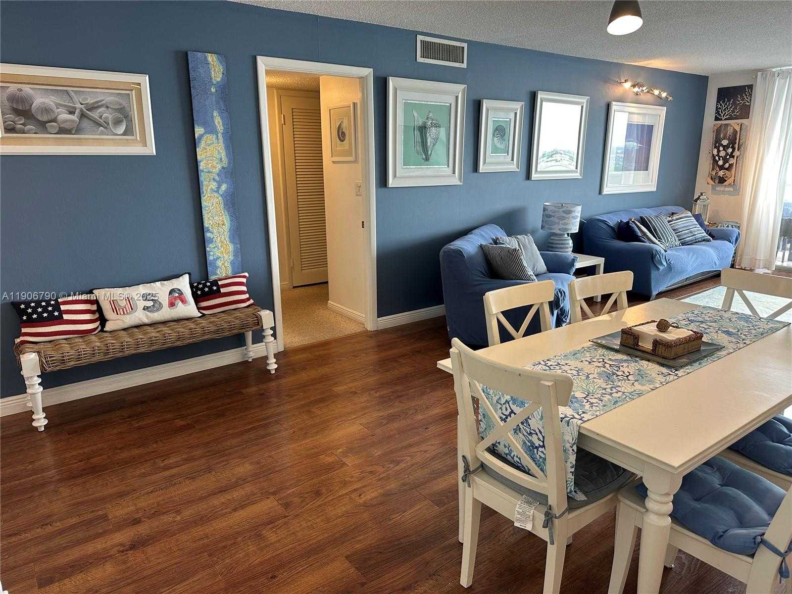 Small Image of 6039 COLLINS AVE #1529, Miami Beach Number 7