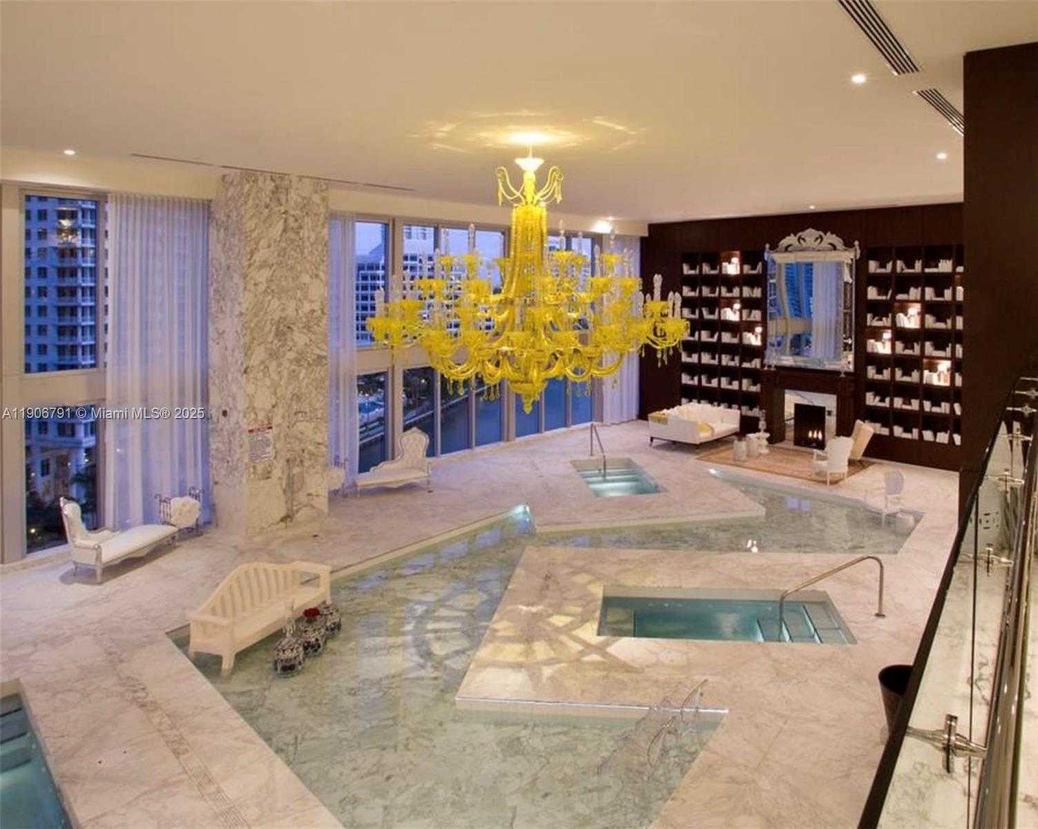 Small Image of 485 BRICKELL AVE #3607, Miami Number 33