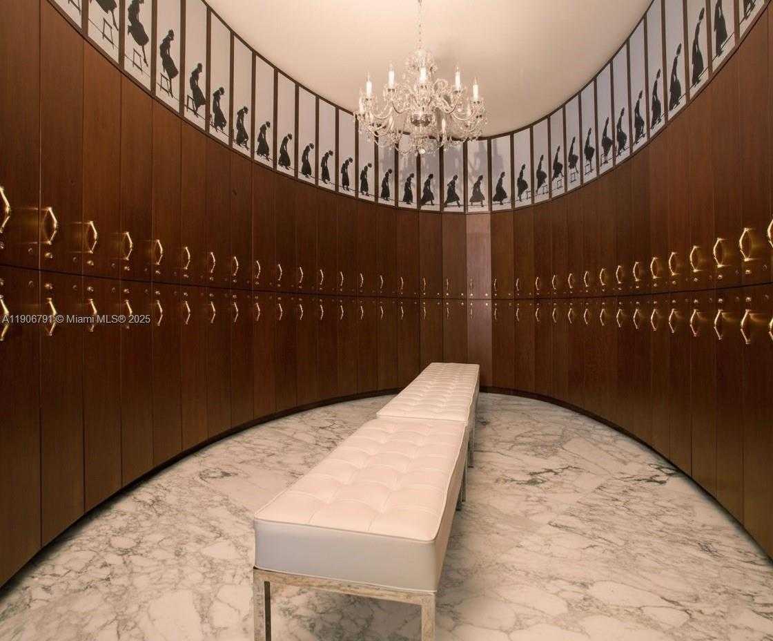 Small Image of 485 BRICKELL AVE #3607, Miami Number 34