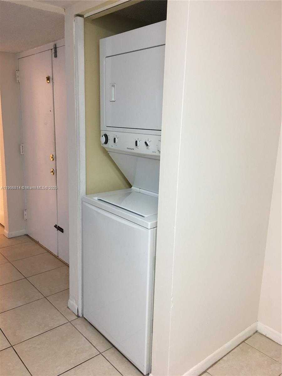 Small Image of 11800 SOUTH WEST 18TH ST #422-4, Miami Number 14