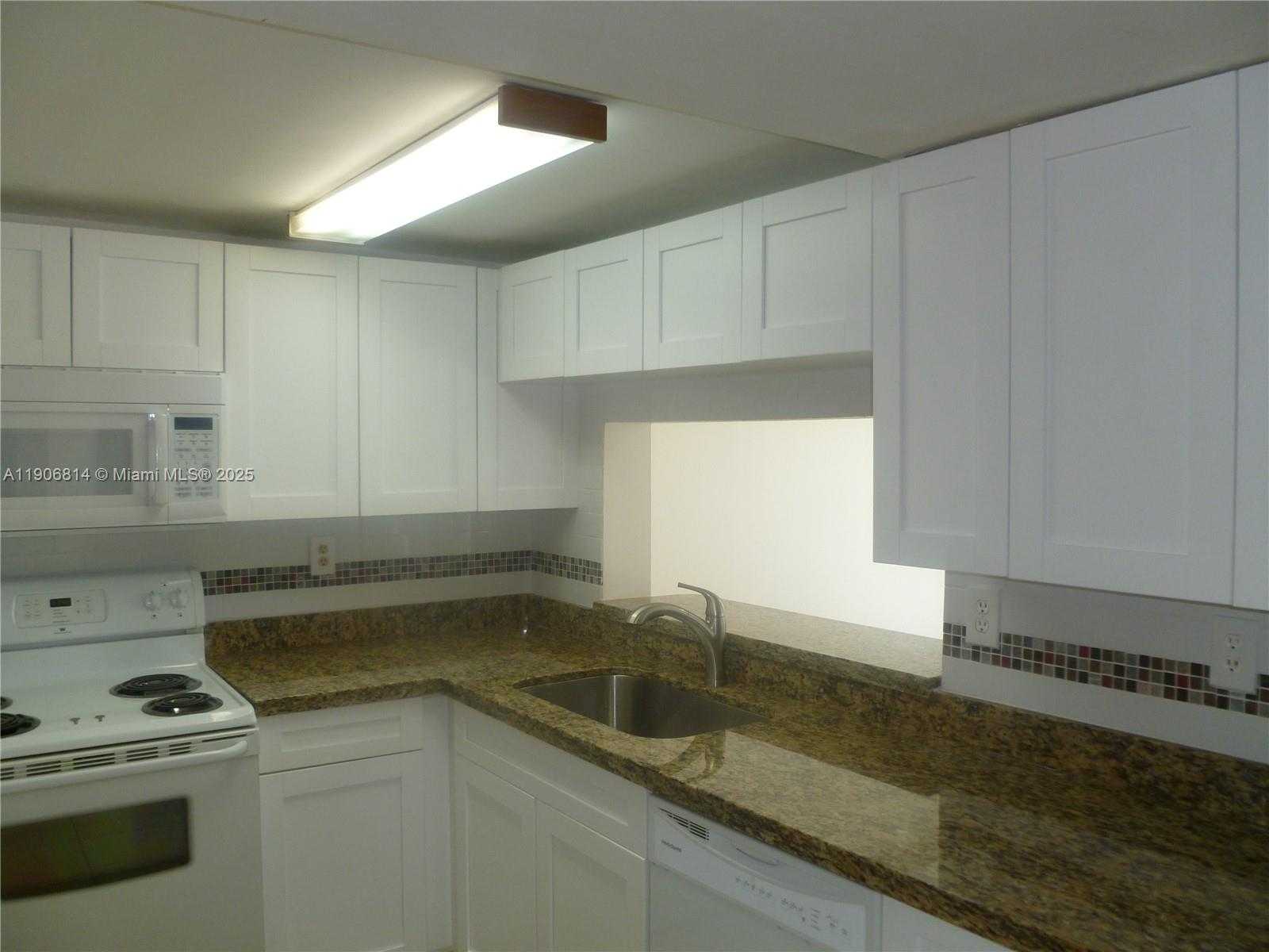 Small Image of 11800 SOUTH WEST 18TH ST #422-4, Miami Number 17