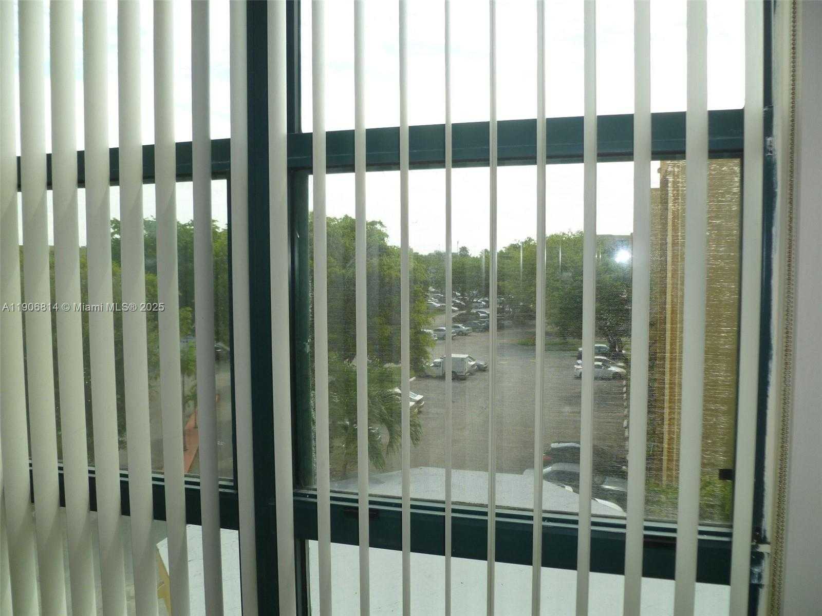 Small Image of 11800 SOUTH WEST 18TH ST #422-4, Miami Number 28