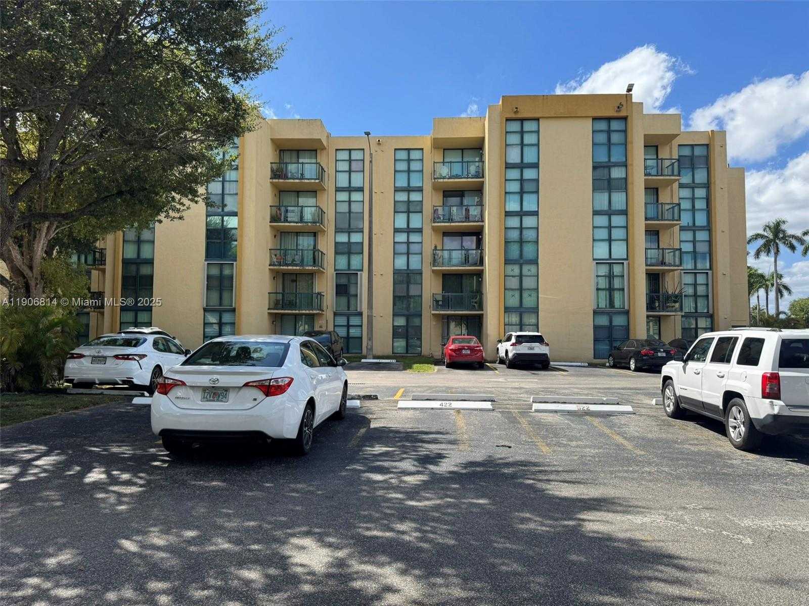 Small Image of 11800 SOUTH WEST 18TH ST #422-4, Miami Number 33