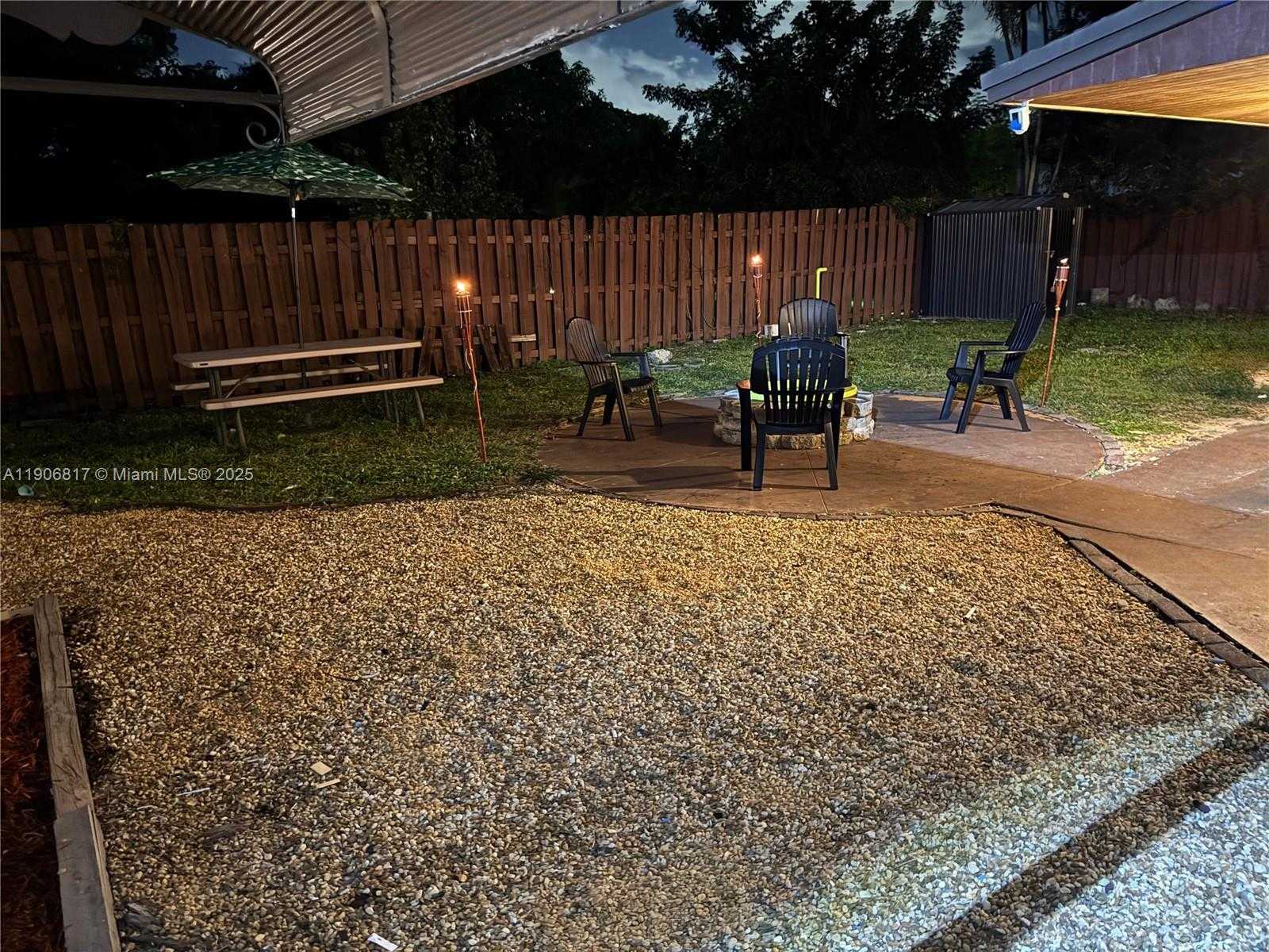 Small Image of 117 NORTH EAST 2ND TER, Hallandale Beach Number 23