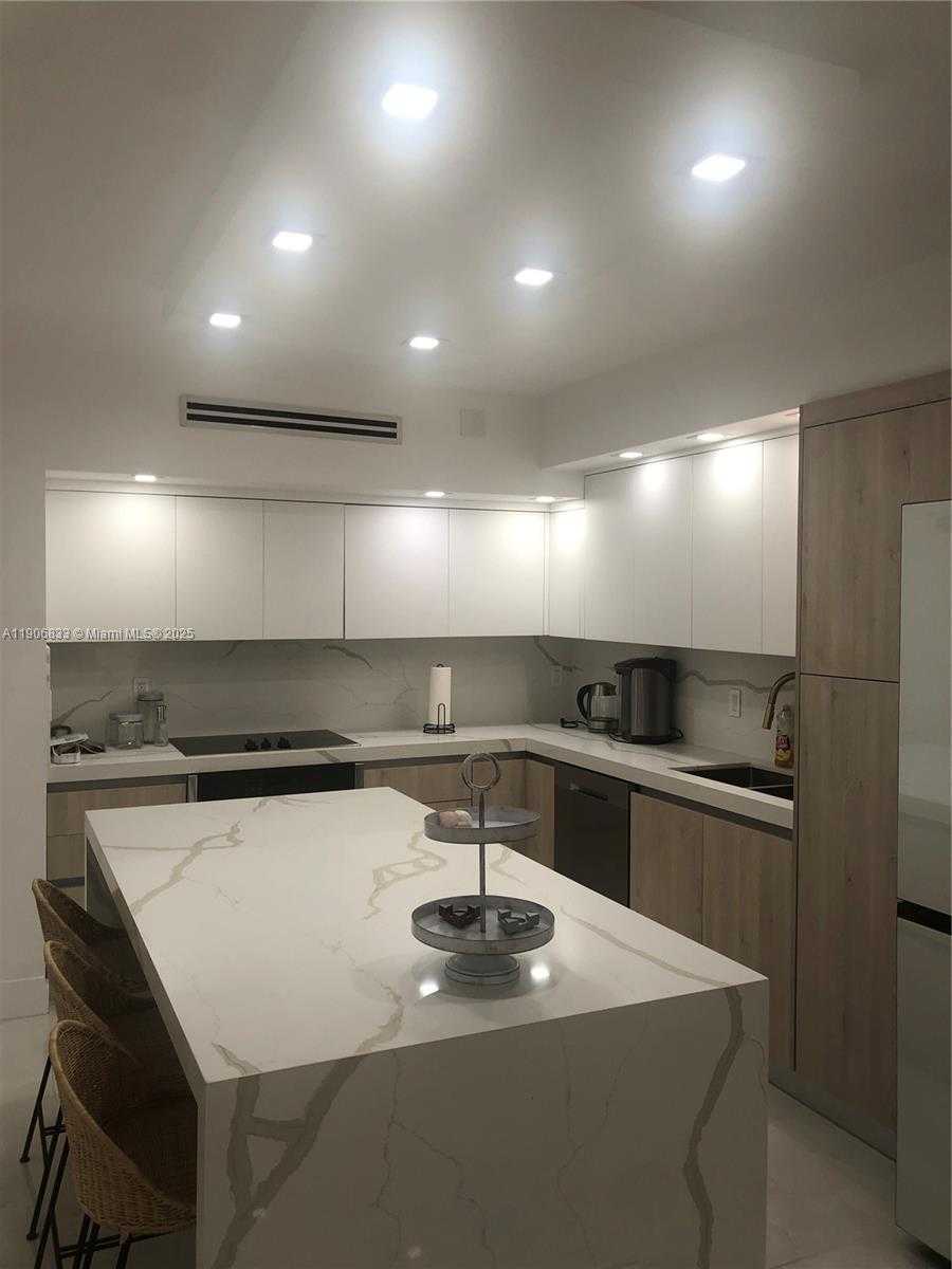 Small Image of 10185 COLLINS AVE #1510, Bal Harbour Number 3