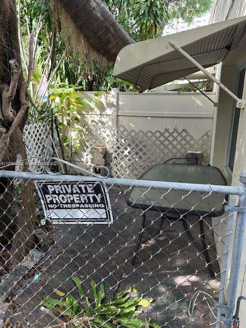 Small Image of 1628 POLK ST #3, Hollywood Number 11