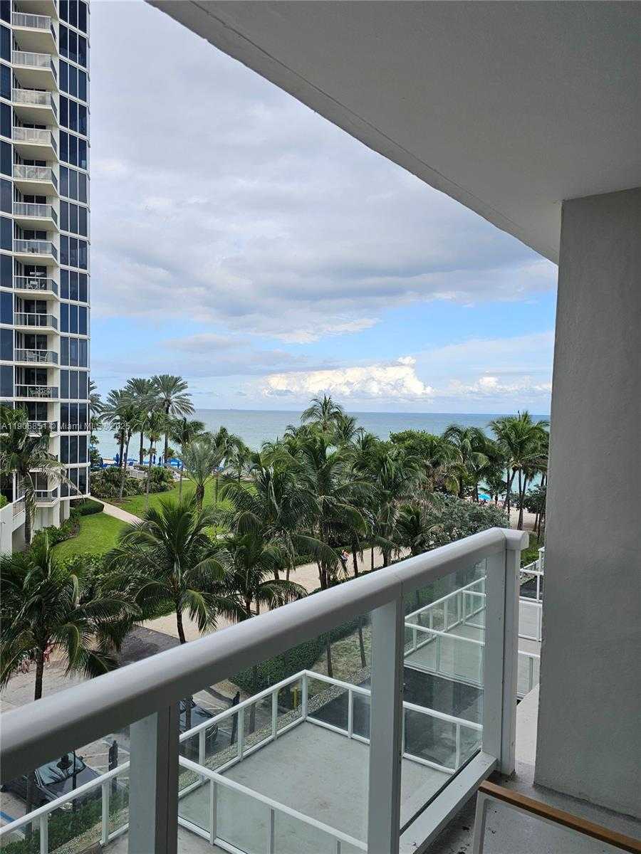 Small Image of 19201 COLLINS AVE #324, Sunny Isles Beach Number 2