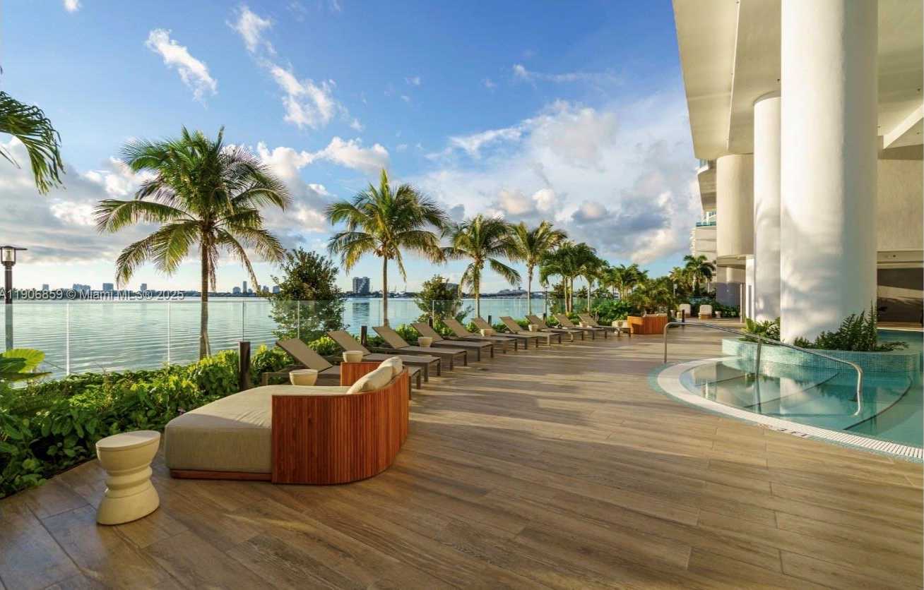 Small Image of 700 NE 24 ST #406, Miami Number 20