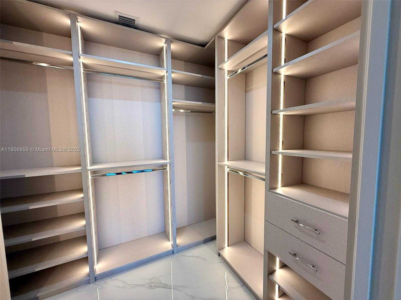 Small Image of 700 NE 24 ST #406, Miami Number 6