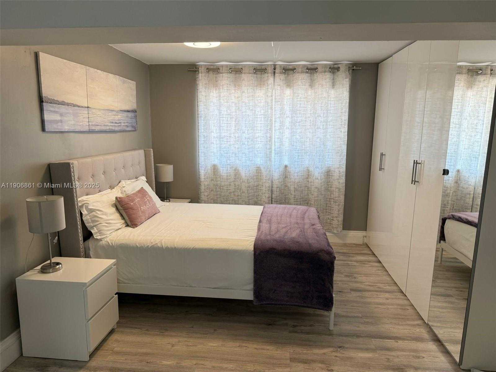 Small Image of 245 189TH TER, Sunny Isles Beach Number 15